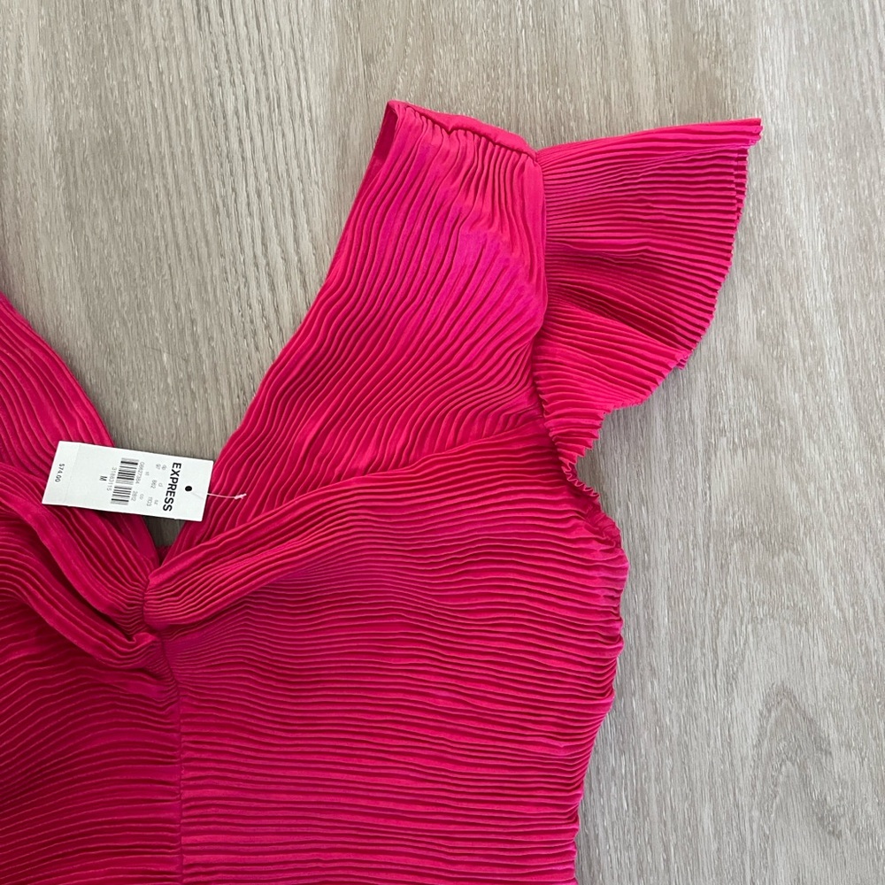 Express Fuchsia Ribbed Crop Top - Picture 5 of 8